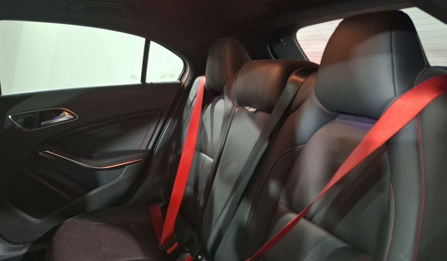 Mercedes Benz Clase A 2.0 MERCEDES-AMG 45 DCT 4WD Hatchback 2018