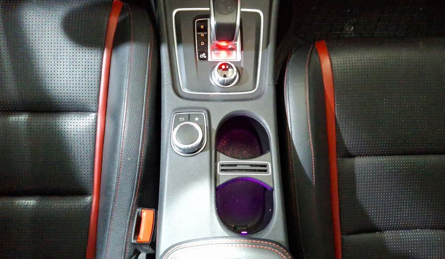 Mercedes Benz Clase A 2.0 MERCEDES-AMG 45 DCT 4WD Hatchback 2018