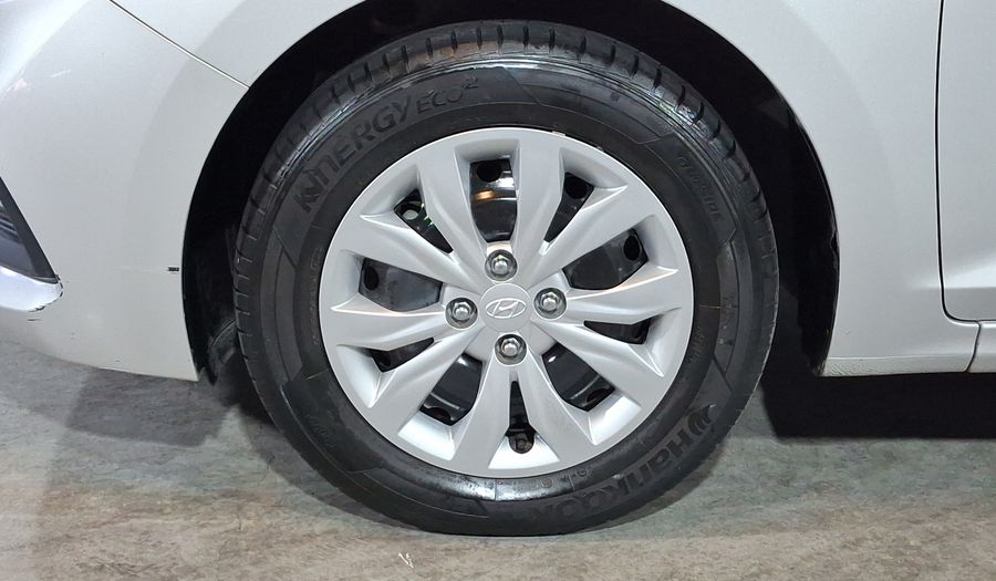 Hyundai Accent 1.6 GL AUTO Sedan 2022