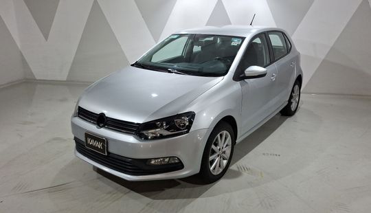 Volkswagen • Polo