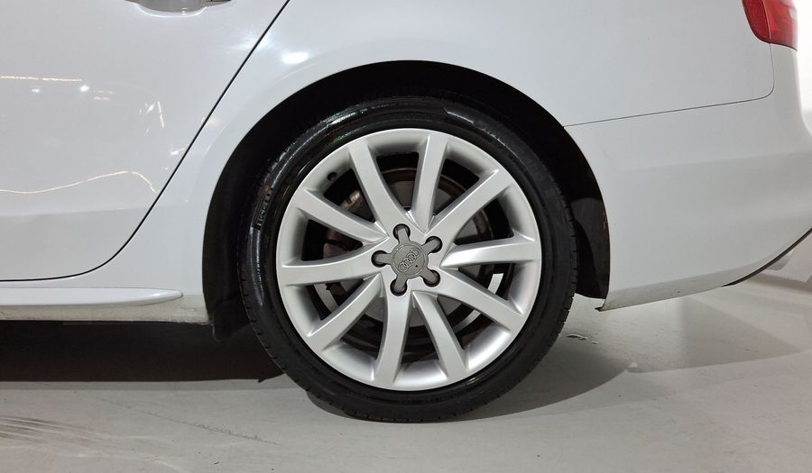 Audi A4 1.8 TFSI SPORT LMT EDITION MULTITRONIC Sedan 2015