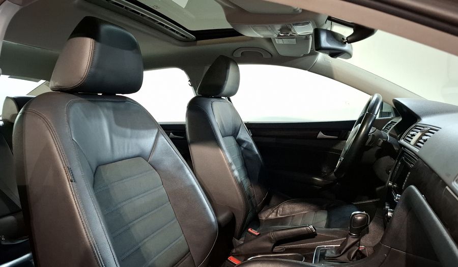 Volkswagen Passat 3.6 V6 TIPTRONIC Sedan 2014