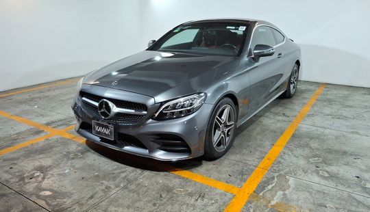 Mercedes Benz • Clase C