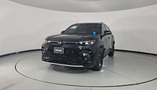 Volkswagen • Tiguan