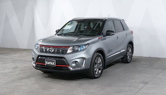 Suzuki • Vitara