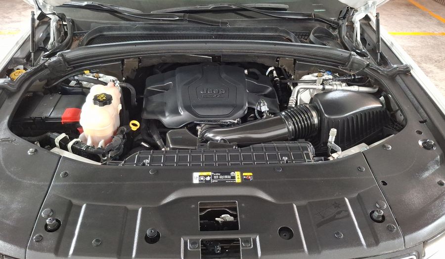 Jeep Grand Cherokee 5.7 L SUMMIT RESERVE AUTO 4WD Suv 2022