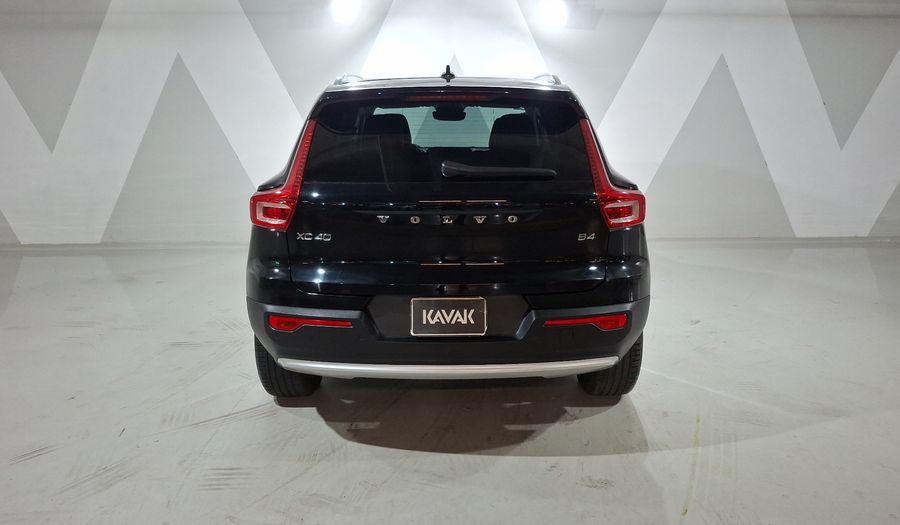Volvo Xc40 2.0 B4 MHEV PLUS AUTO Suv 2024