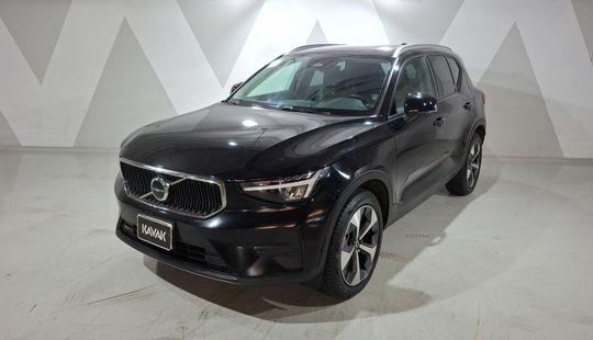 Volvo • XC40