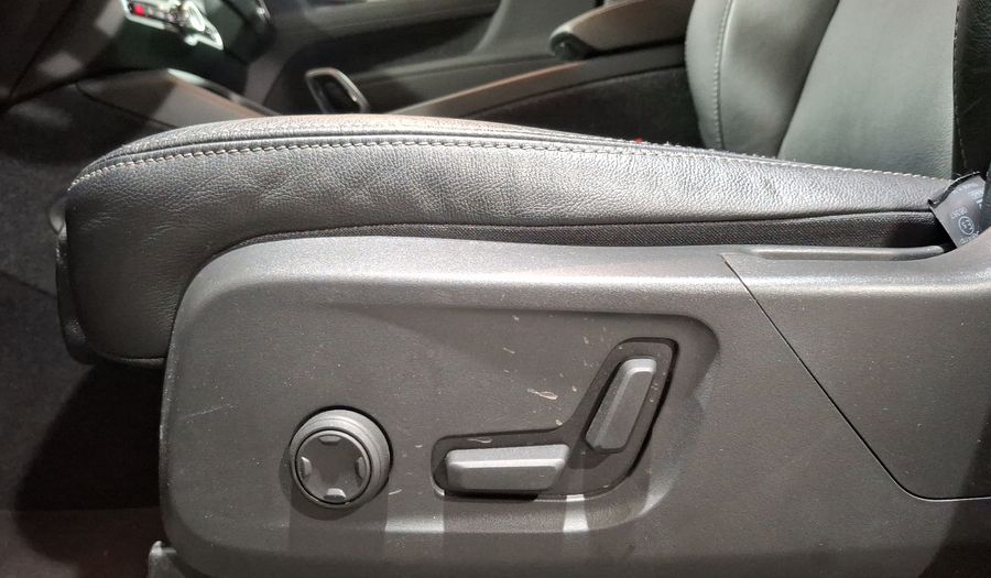 Volvo Xc40 2.0 B4 MHEV PLUS AUTO Suv 2024