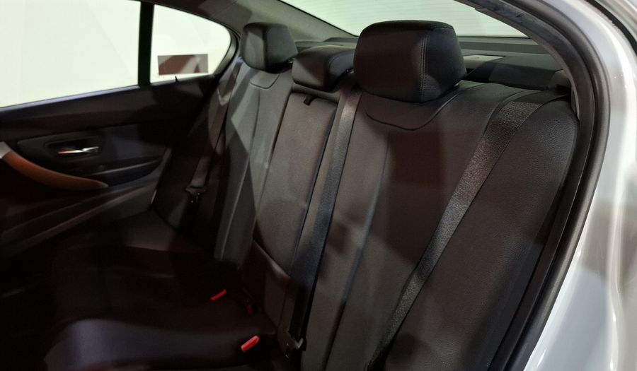 Bmw Serie 3 1.5 318IA EXECUTIVE AUTO Sedan 2018