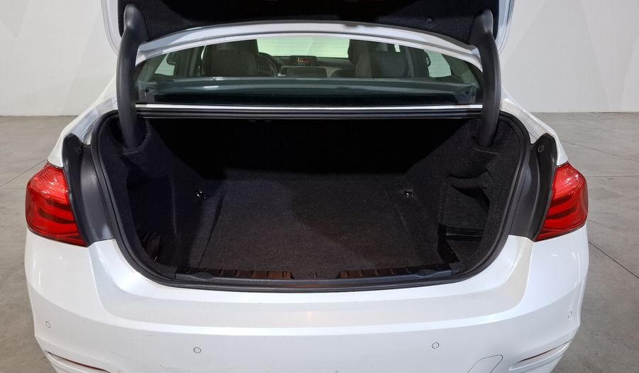 Bmw Serie 3 1.5 318IA EXECUTIVE AUTO Sedan 2018