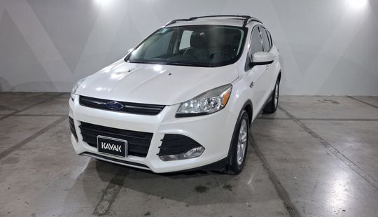 Ford • Escape