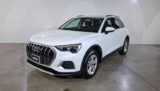 Audi • Q3
