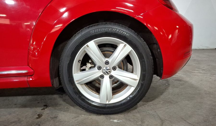 Volkswagen Beetle 2.5 SPORT PAQUETE BASICO TIPTRONIC Hatchback 2015