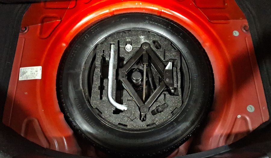 Volkswagen Beetle 2.5 SPORT PAQUETE BASICO TIPTRONIC Hatchback 2015