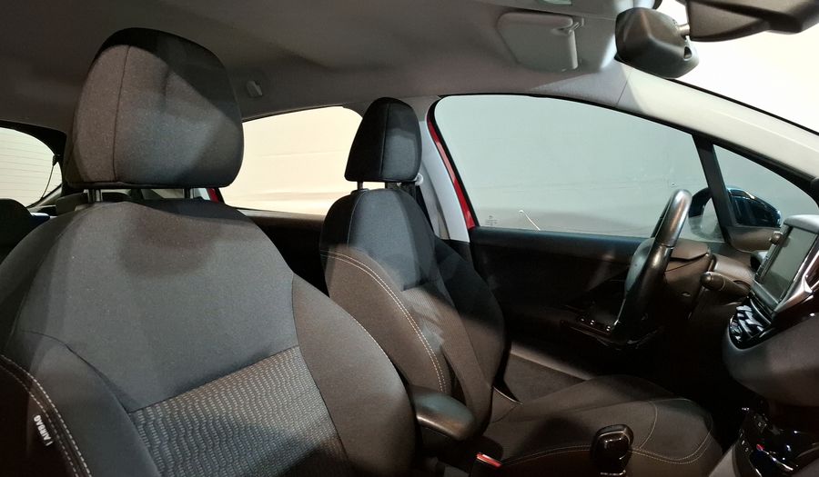 Peugeot 208 1.2 ALLURE PURETECH Hatchback 2019