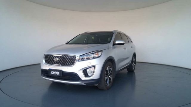 Kia • Sorento