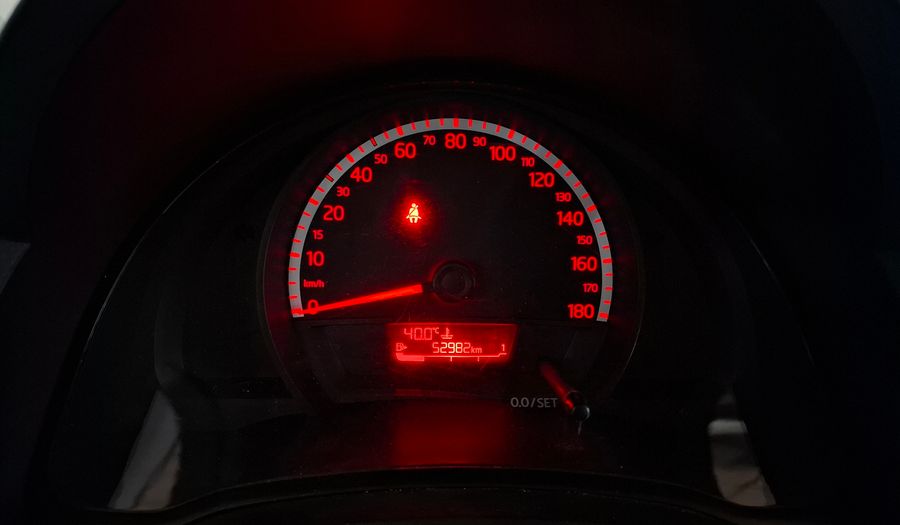 Volkswagen Up 1.0 TAKE UP Hatchback 2015