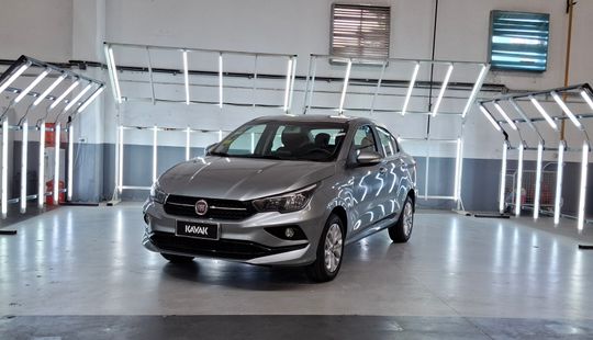 Fiat • Cronos