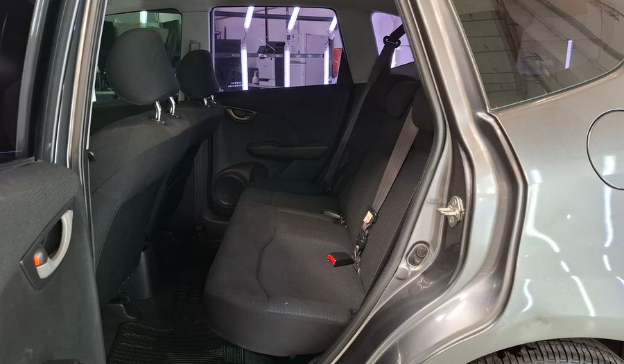 Honda Fit 1.4 LX MT Hatchback 2011