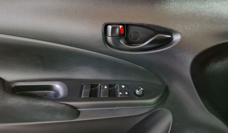 Toyota Yaris 1.5 CORE AUTO Hatchback 2019