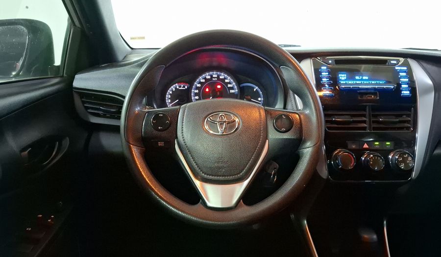 Toyota Yaris 1.5 CORE AUTO Hatchback 2019