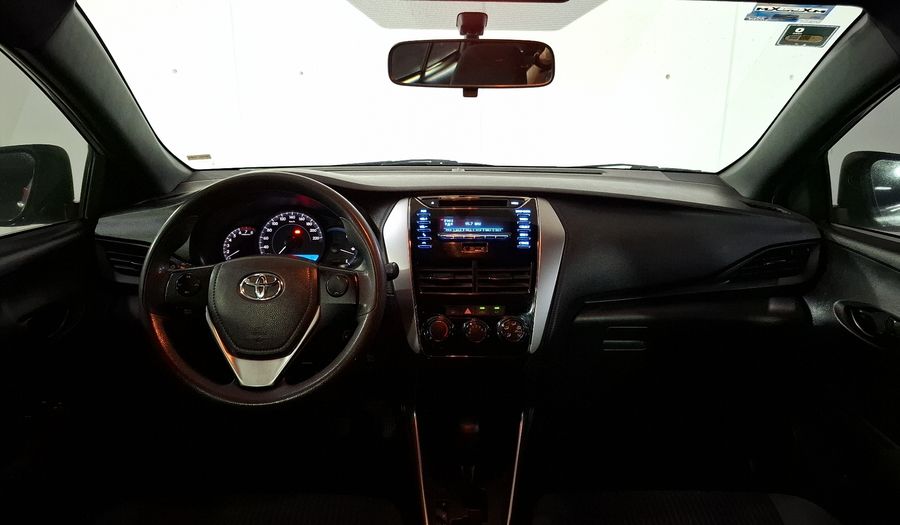 Toyota Yaris 1.5 CORE AUTO Hatchback 2019