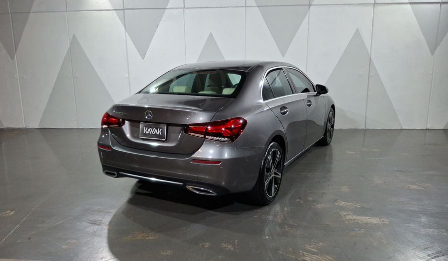 Mercedes Benz Clase A 1.3 200 PROGRESSIVE DCT Sedan 2022