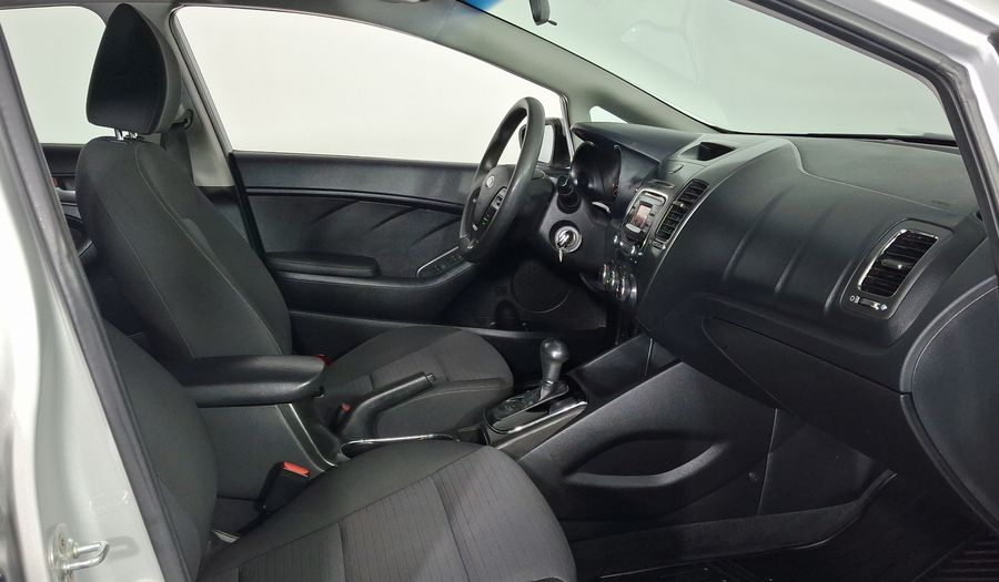 Kia Forte 2.0 LX AT Sedan 2017