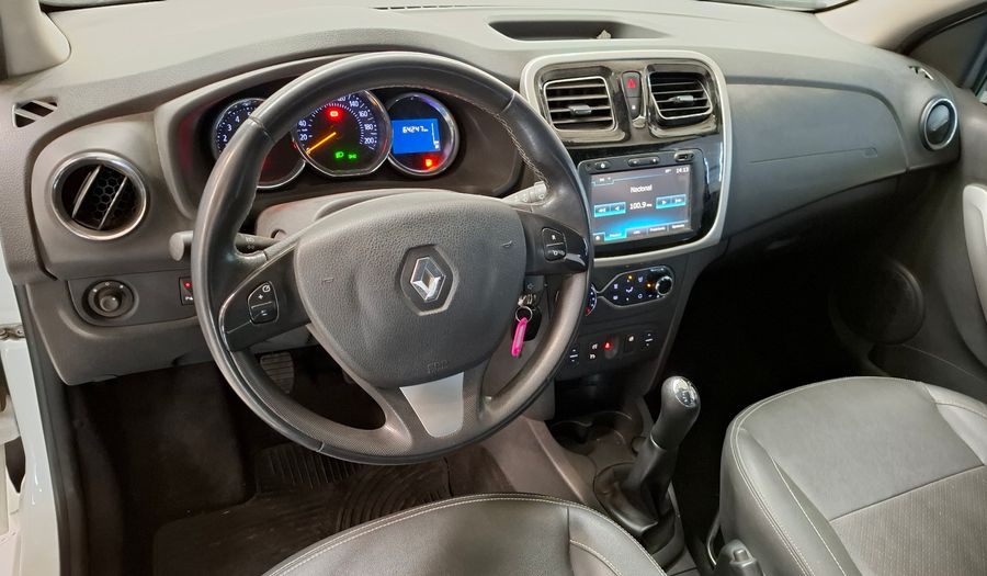 Renault Sandero 1.6 PRIVILEGE PACK PH2 Hatchback 2016