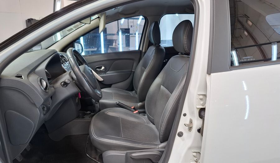 Renault Sandero 1.6 PRIVILEGE PACK PH2 Hatchback 2016