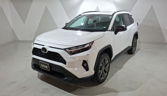 Toyota • RAV4
