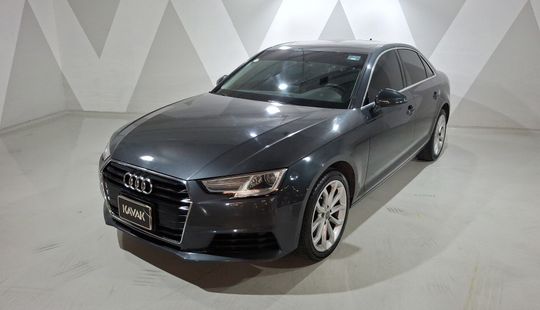 2018 • 70,000 km • Automático