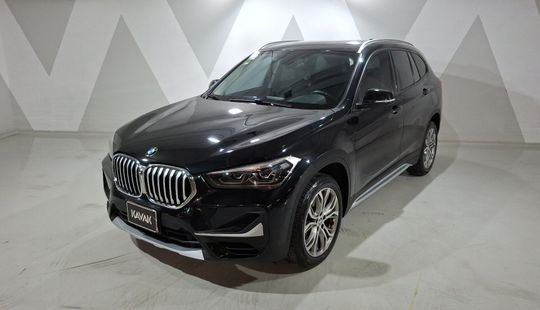 2021 • 40,328 km • Automático