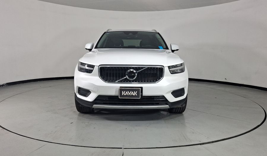 Volvo Xc40 2.0 T4 MOMENTUM AUTO Suv 2022