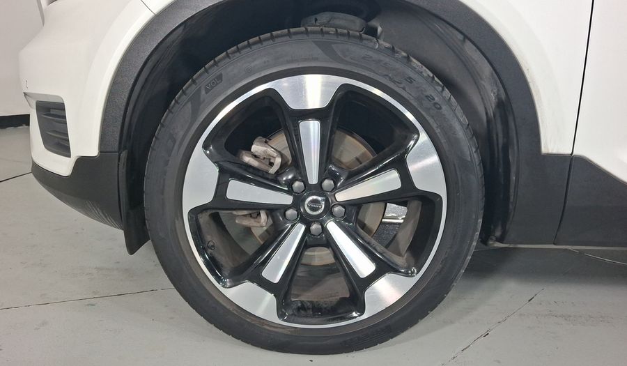 Volvo Xc40 2.0 T4 MOMENTUM AUTO Suv 2022