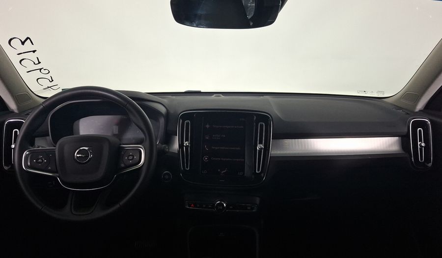 Volvo Xc40 2.0 T4 MOMENTUM AUTO Suv 2022