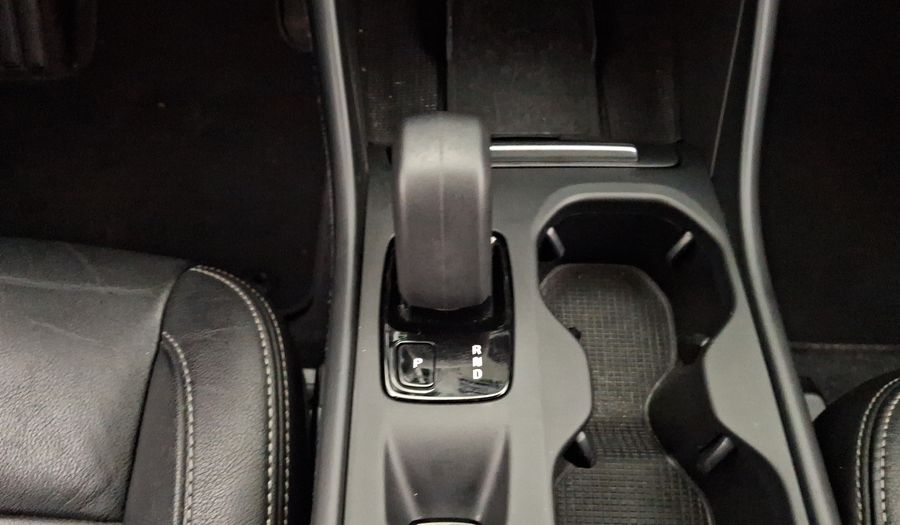 Volvo Xc40 2.0 T4 MOMENTUM AUTO Suv 2022