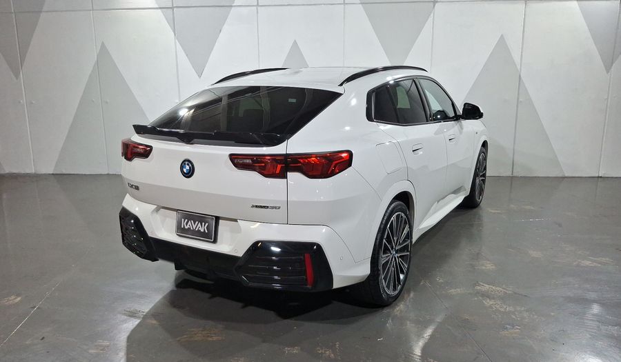 Bmw Ix2 BEV 67KWH XDRIVE30I AUTO Suv 2025