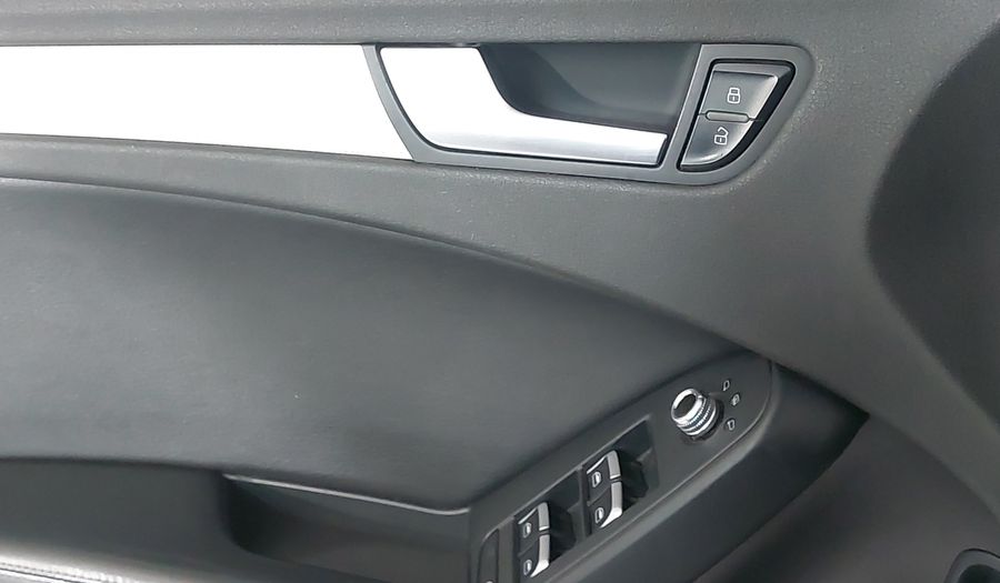 Audi A4 2.0 TFSI TRENDY PLUS MULTITRONIC Sedan 2014