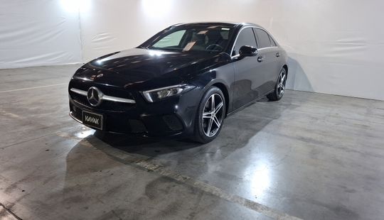 Mercedes Benz • Clase A