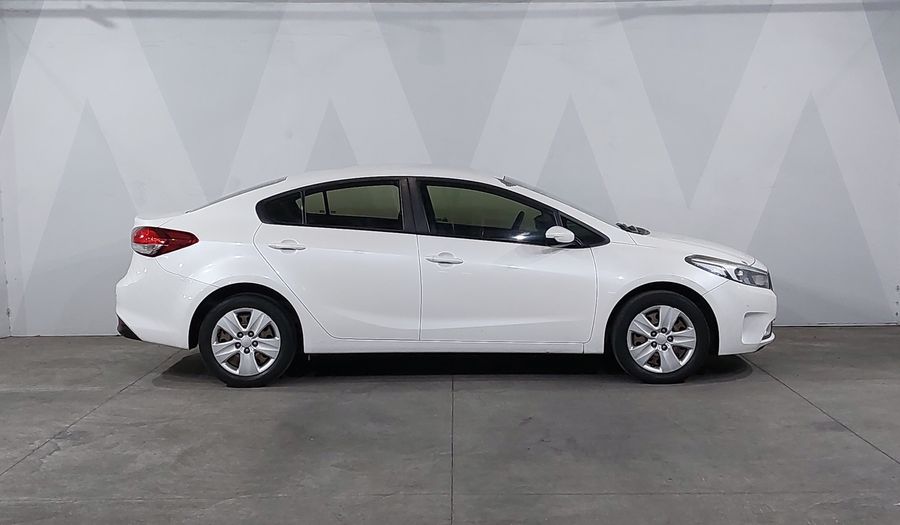 Kia Forte 2.0 EX MT Sedan 2017