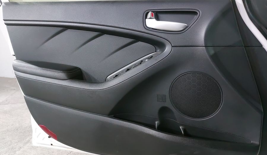 Kia Forte 2.0 EX MT Sedan 2017