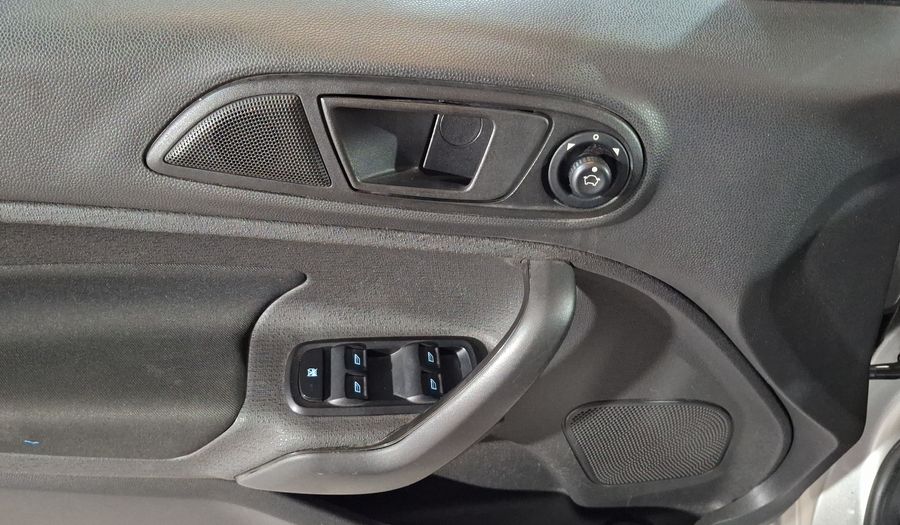 Ford Fiesta 1.6 SE MT Sedan 2017