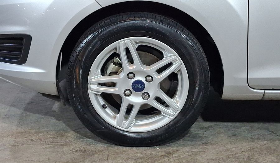 Ford Fiesta 1.6 SE MT Sedan 2017