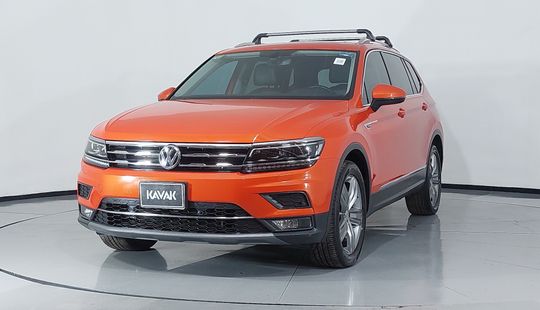 Volkswagen • Tiguan