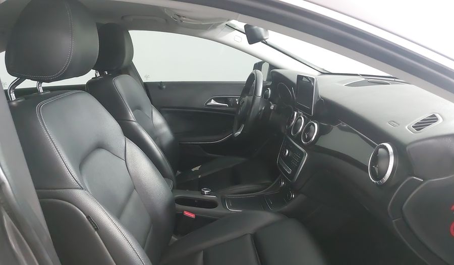 Mercedes Benz Clase Cla 1.6 CLA 200 SPORT DCT Coupe 2018