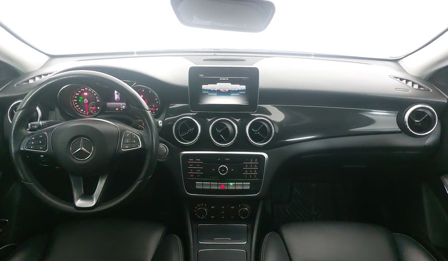 Mercedes Benz Clase Cla 1.6 CLA 200 SPORT DCT Coupe 2018