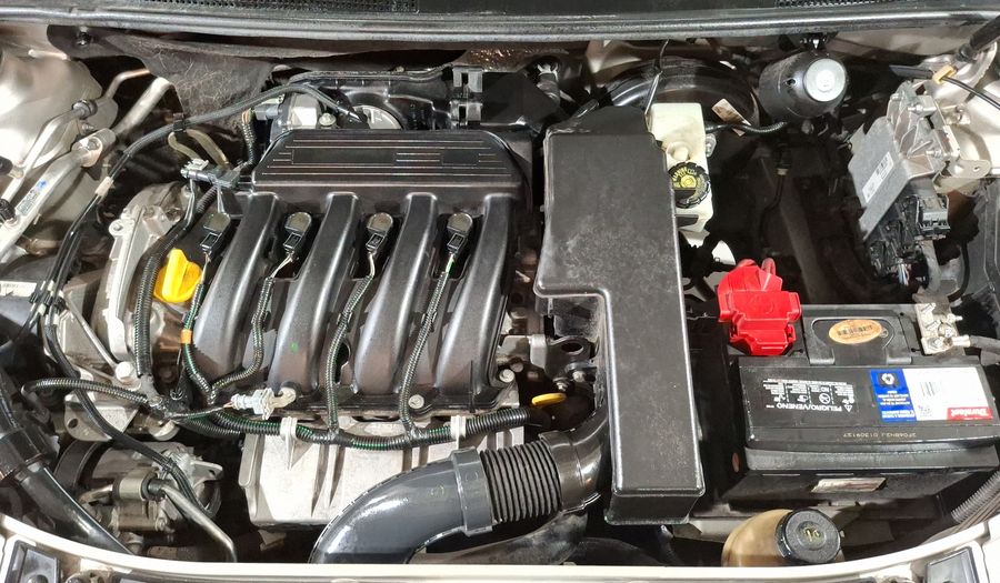 Renault Logan 1.6 AUTHENTIQUE MT Sedan 2016