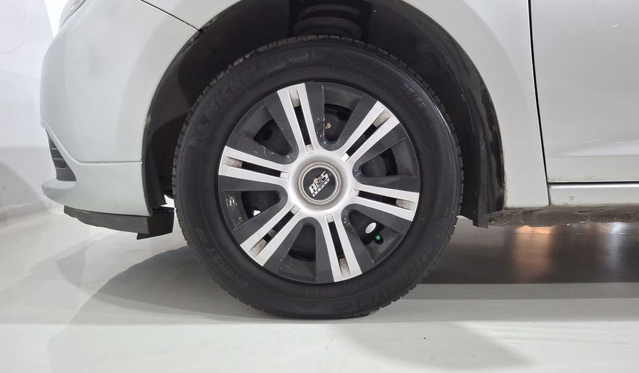 Renault Logan 1.6 AUTHENTIQUE MT Sedan 2016